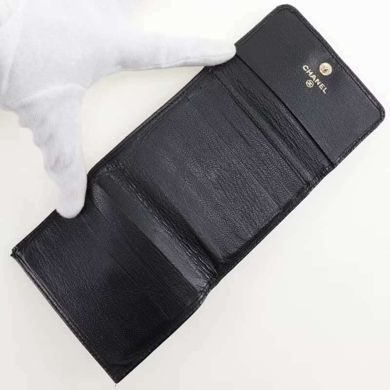 【日本直送】シャネル CHANEL ココマーク 二つ折り財布 Wホック A13456 カーフ 黒 レディース【中古】
