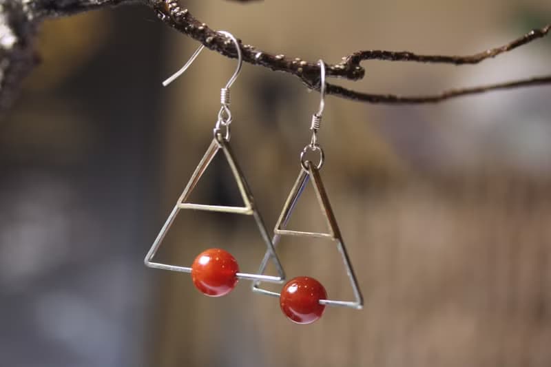 紅瑪瑙S925純銀耳墜中國風有氣質 三角形耳環 長款