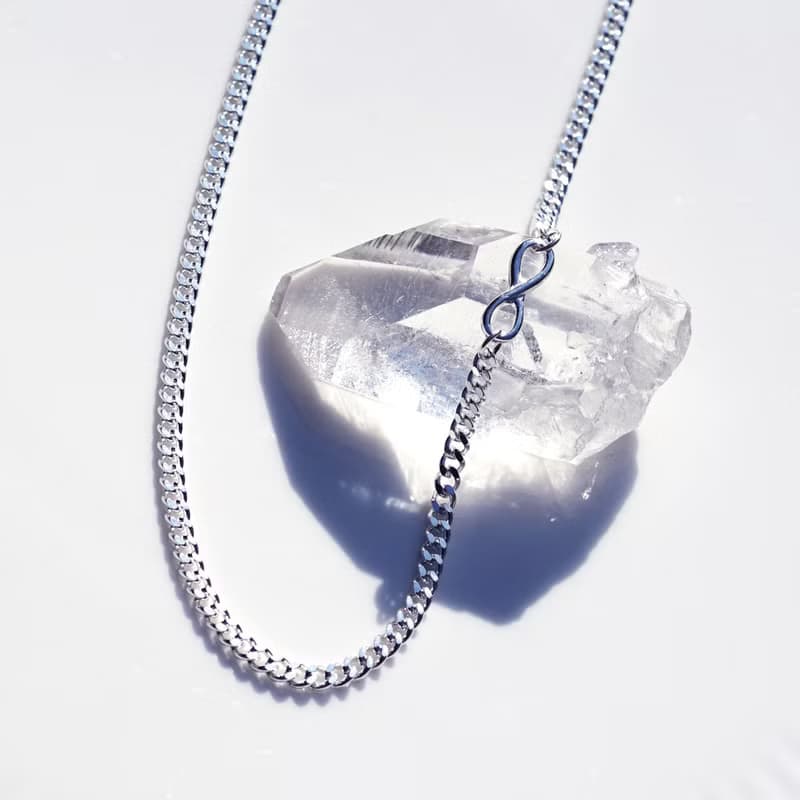 シルバー925インフィニティネックレス　Juturna