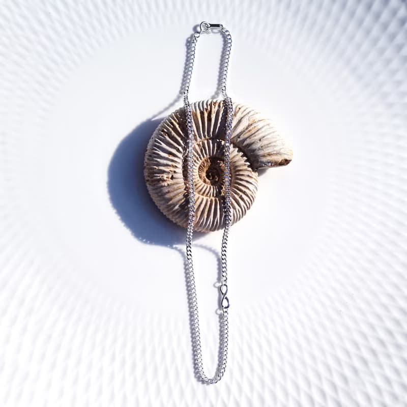 シルバー925インフィニティネックレス　Juturna