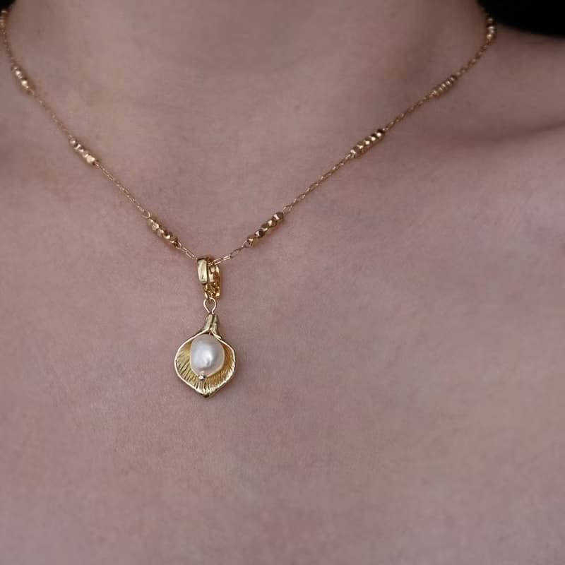 項鏈墜 | Golden Shell 珍珠金殼