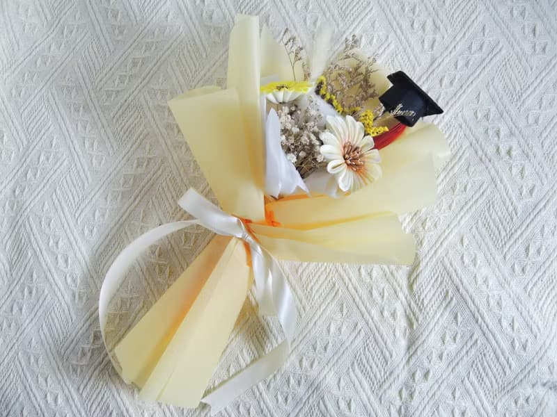 畢業禮物 畢業花束 可擴香乾燥花束 永生花 乾燥花 索拉花