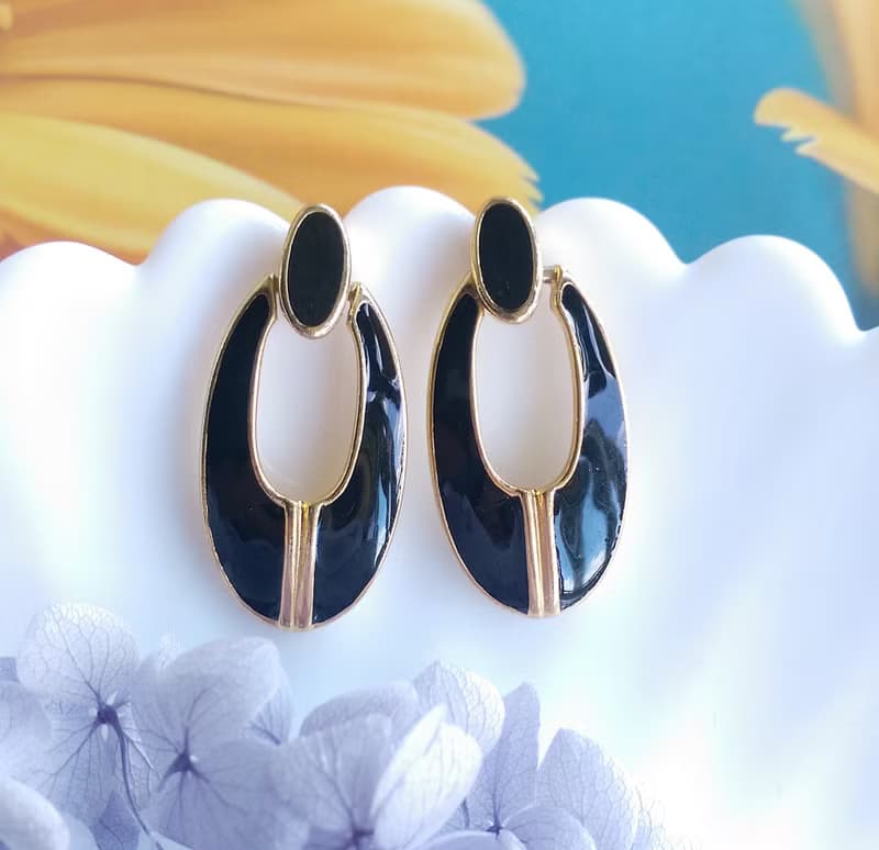 Vintage Jewelry 西洋古董飾品 黑色調 復古摩登優雅 針式耳環