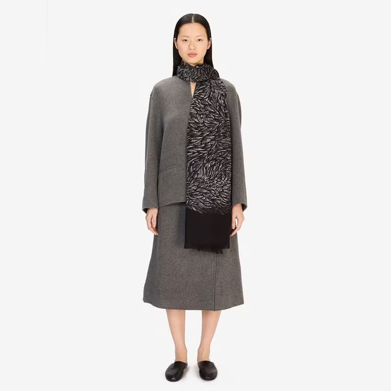 【INOUI EDITIONS】WALTER 羊毛圍巾100 - 黑