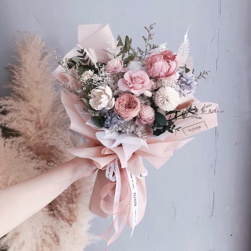 煙紫粉永生花束