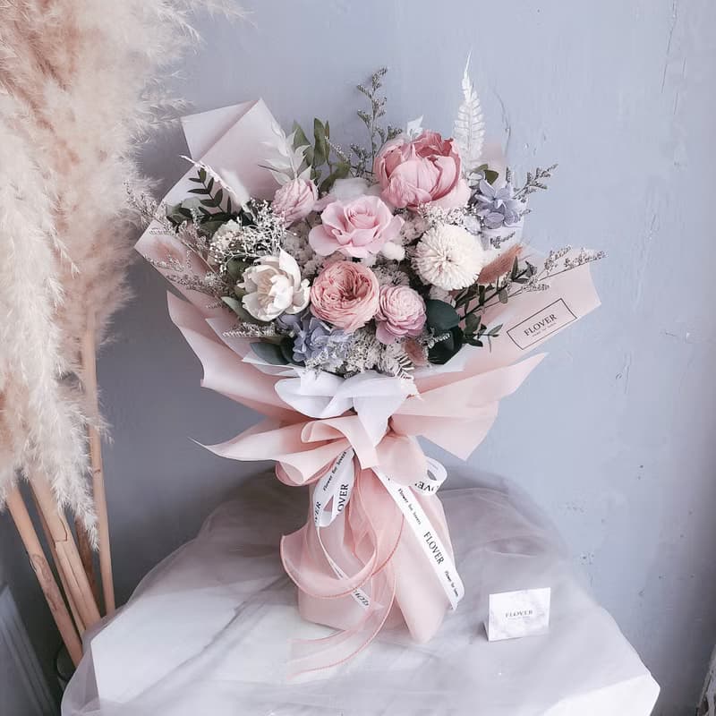 煙紫粉永生花束