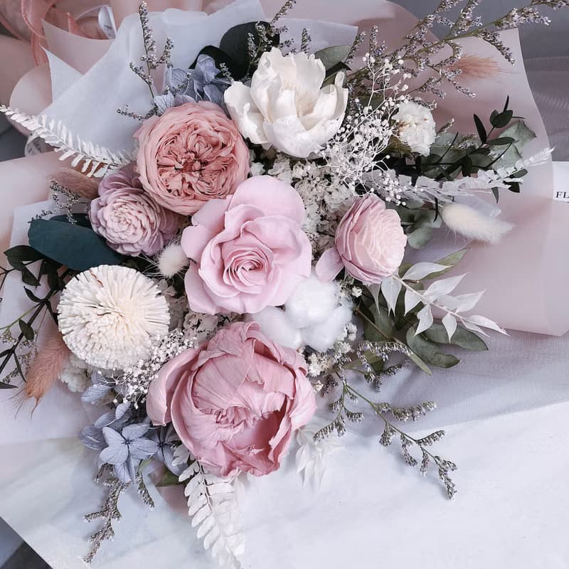 煙紫粉永生花束