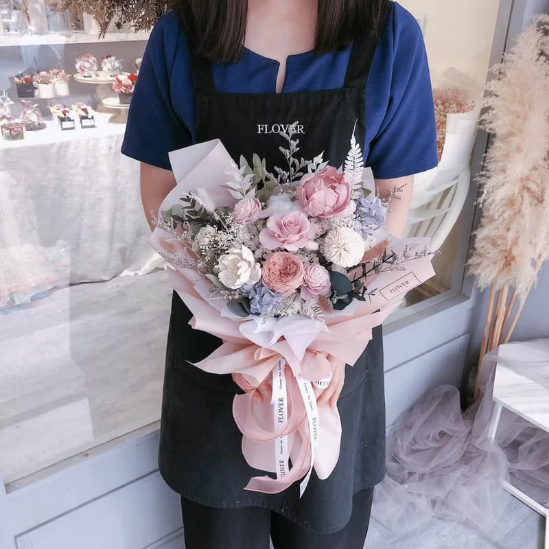 煙紫粉永生花束