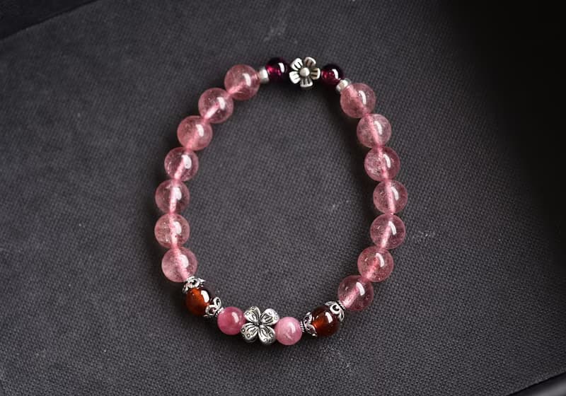 透體草莓晶+石榴石+粉碧璽純銀花朵水晶手鍊
