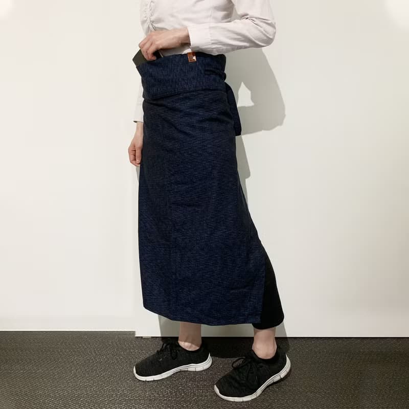 絣の茶カフェエプロン