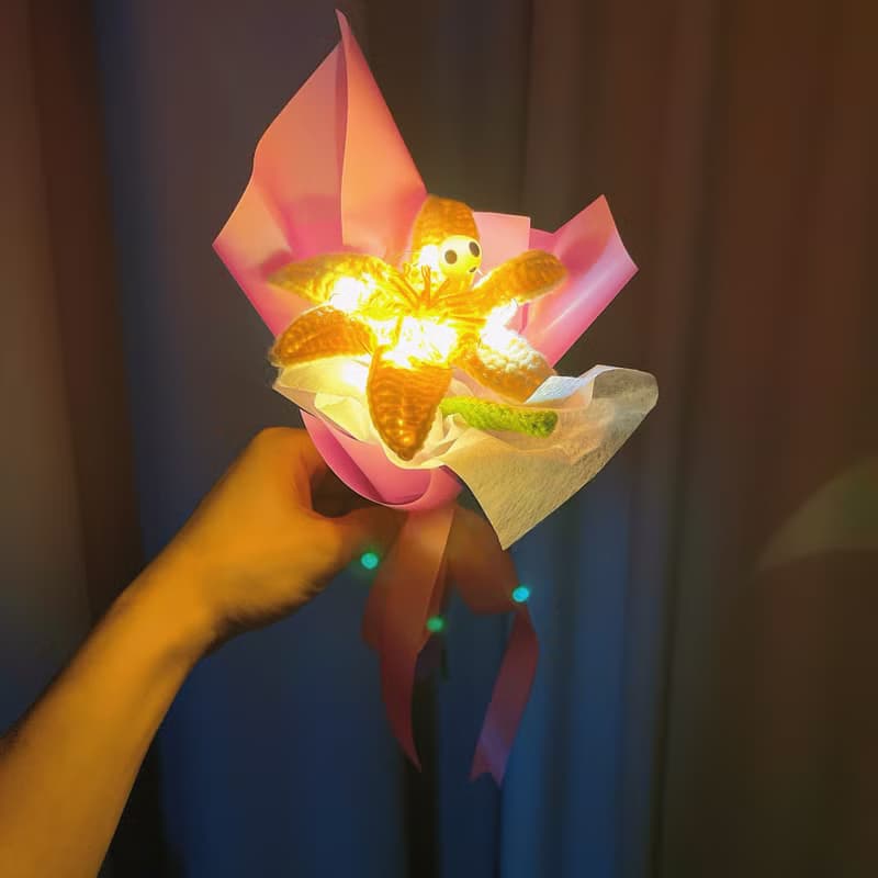 2025母親節花束迷人仙女鉤針花束 - 黃色水仙花配和蒂芙尼藍包裝