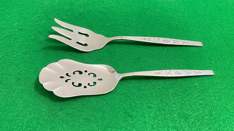 穿孔服務湯匙和叉子不銹鋼復古銀器送給母親的禮物