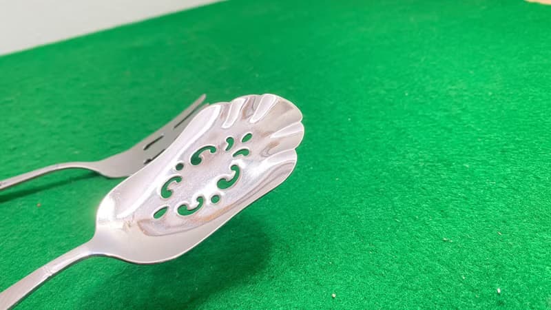 穿孔服務湯匙和叉子不銹鋼復古銀器送給母親的禮物