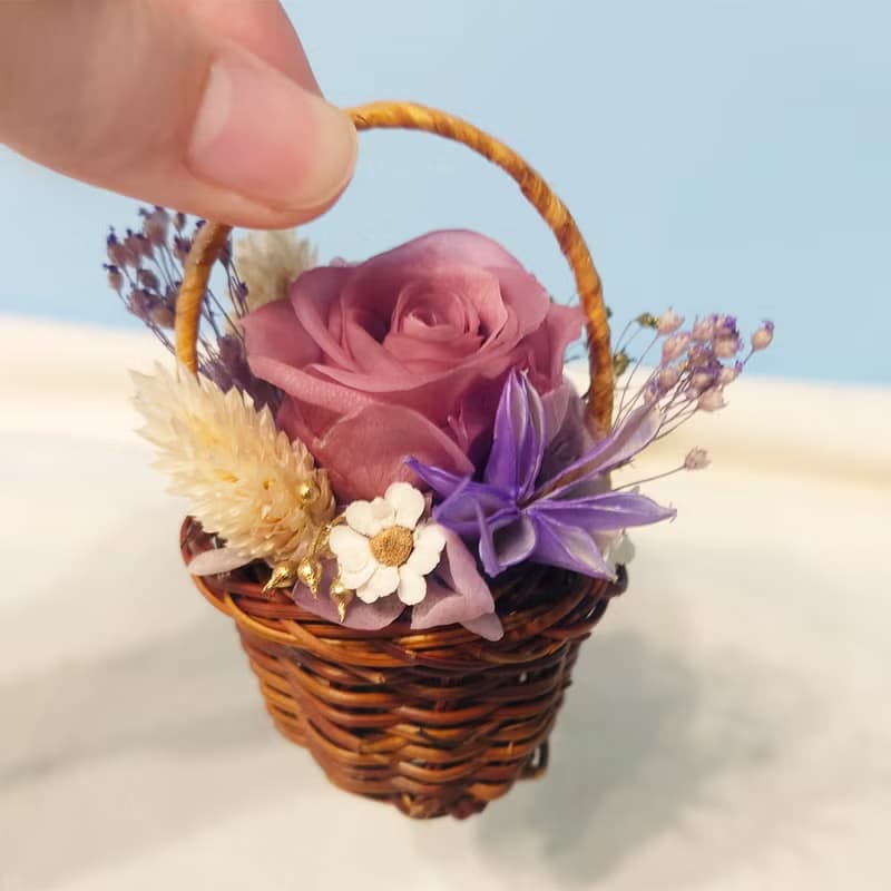 永生小花籃 不凋花 永生花 禮物 生日禮物 擺飾 玫瑰花 婚禮小物