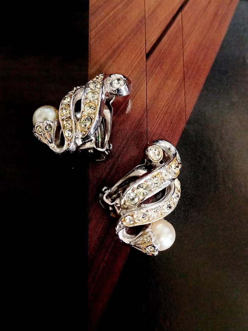 vintage jewelry  高雅萊茵鑲珠 夾式耳環