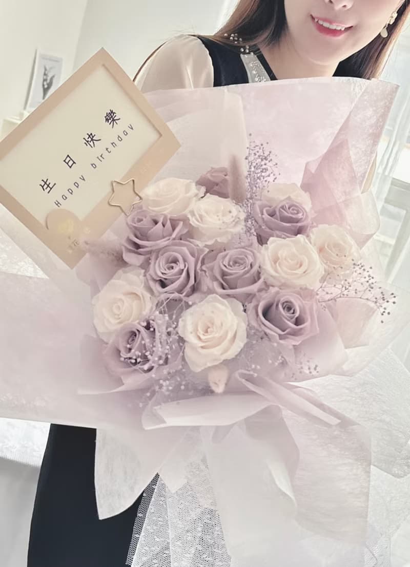 紫白永生玫瑰花束14朵