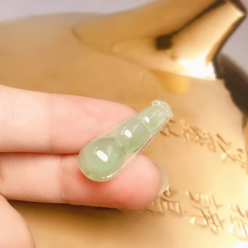 【福壽】冰種飄綠花翡翠福豆| 天然緬甸玉A貨翡翠 | 送禮