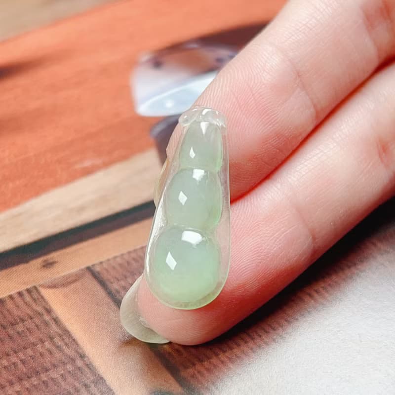 【福壽】冰種飄綠花翡翠福豆| 天然緬甸玉A貨翡翠 | 送禮