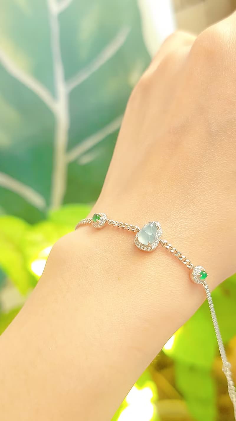 緬甸A貨翡翠冰起膠淡淡天空藍葫蘆7.6mm純銀鍍18k白鑲嵌手鏈