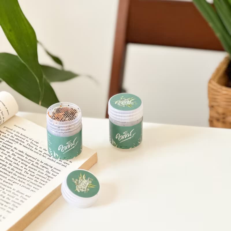 JAIYEN Thai Herbal Inhaler - Original Green (20ml.)