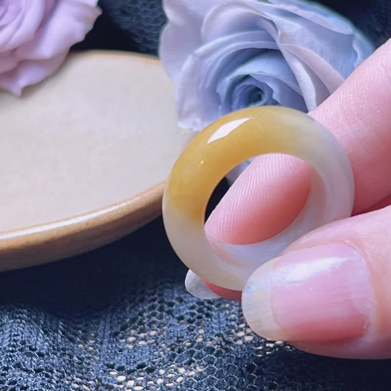 【求‧緣】飄黃翡翡翠戒指戒圈 | 國際12圍 | 天然緬甸玉翡翠A貨
