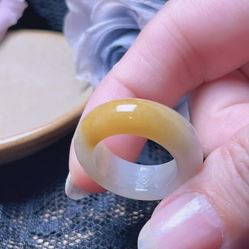 【求‧緣】飄黃翡翡翠戒指戒圈 | 國際12圍 | 天然緬甸玉翡翠A貨