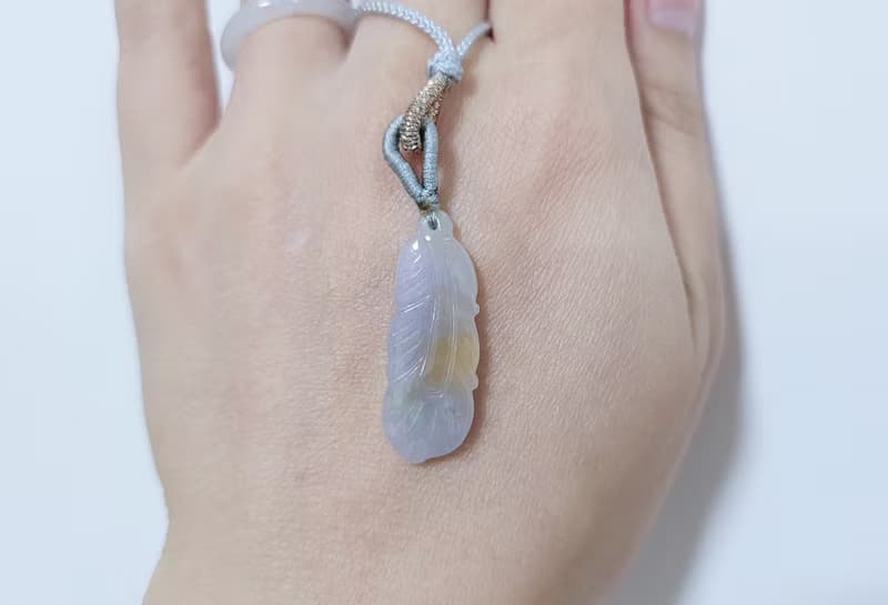 【親翠】天然翡翠 冰淡紫底飄花羽毛仙氣項鍊 送禮首選