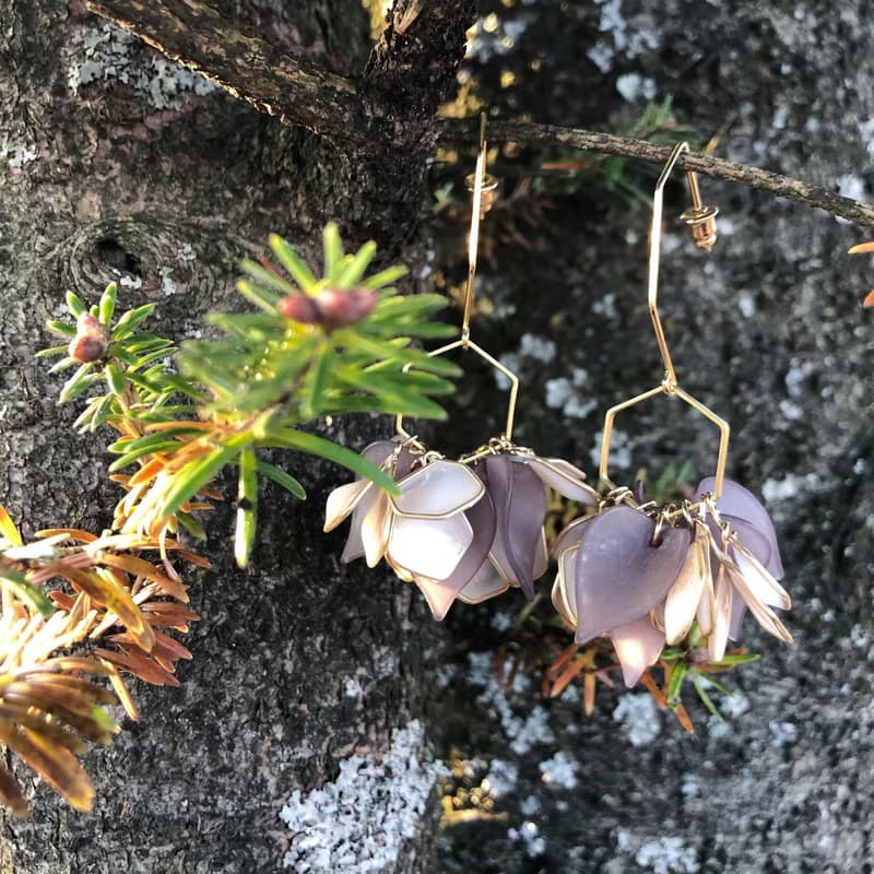 Vingtsix 白咖啡浪漫花瓣六角耳環/耳夾可