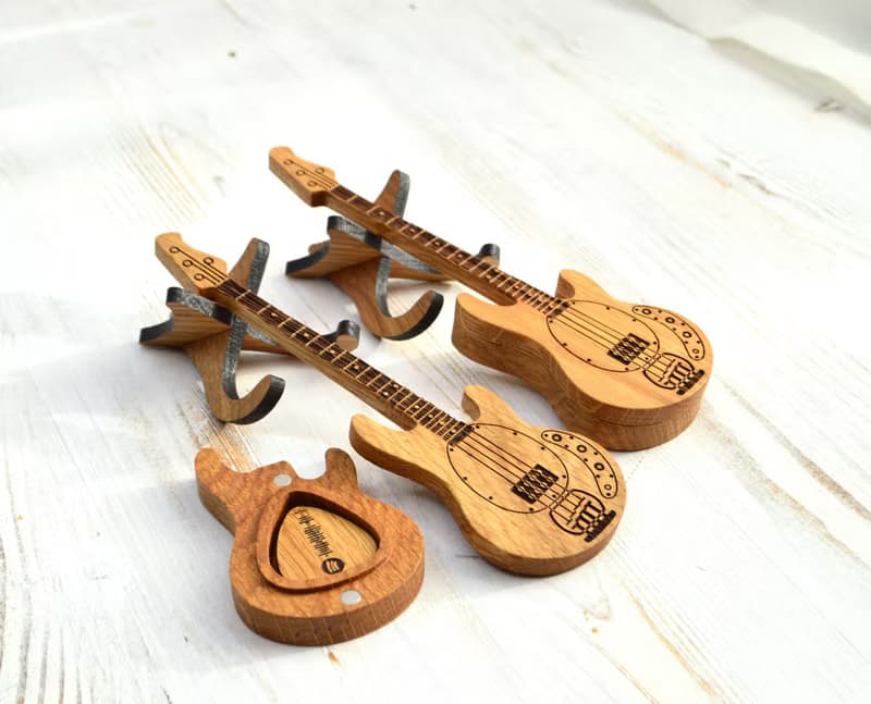 低音吉他个性化挑选框与刻镐  木镐持有人的礼物