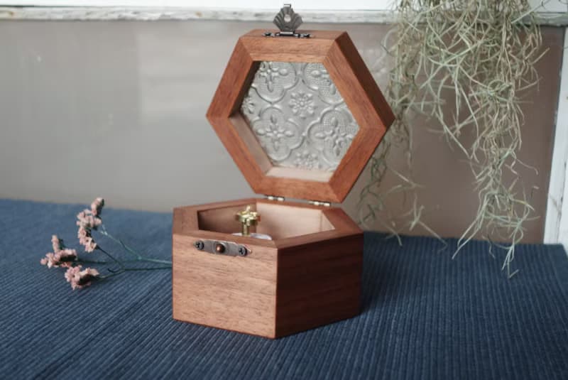 ShouZhuo handmade---六角音樂盒