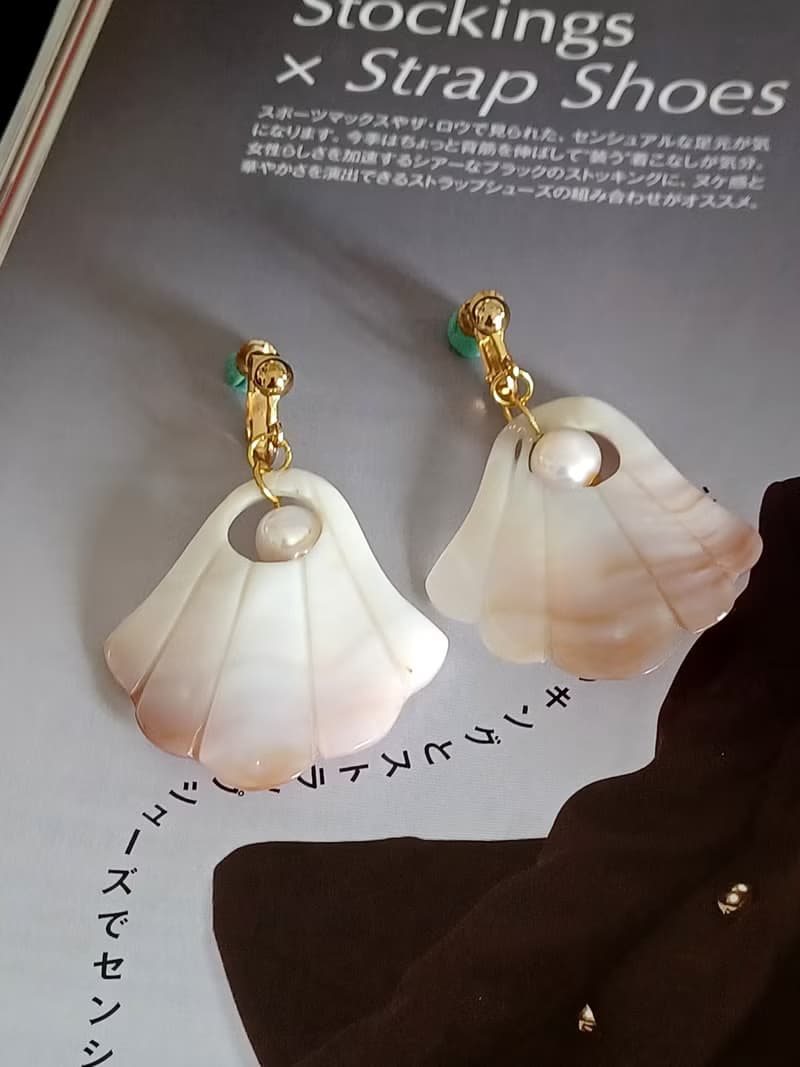 vintage jewelry  典雅氣質扇形珠貝 夾式耳環