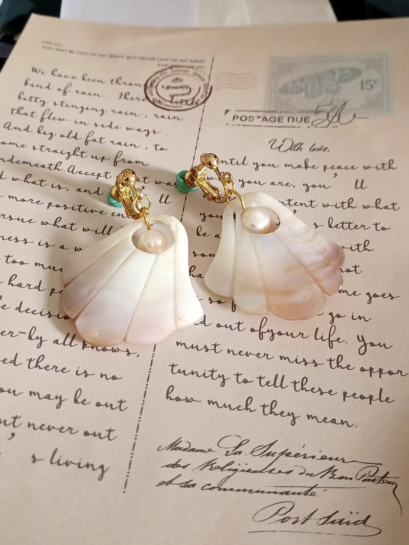 vintage jewelry  典雅氣質扇形珠貝 夾式耳環