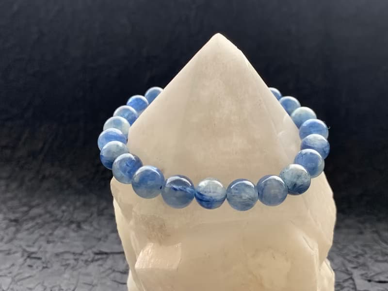 快速出貨 天然藍晶手鍊 無染色 適合靈修的寶石