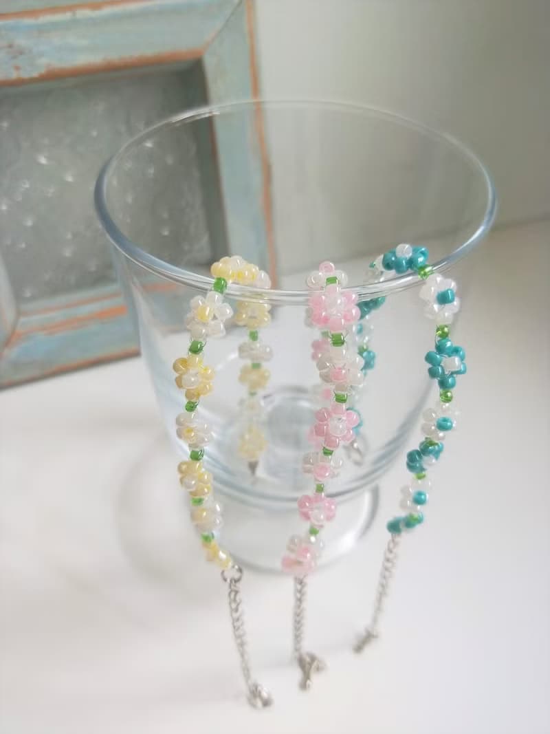 暖光串珠花手鍊-淺粉