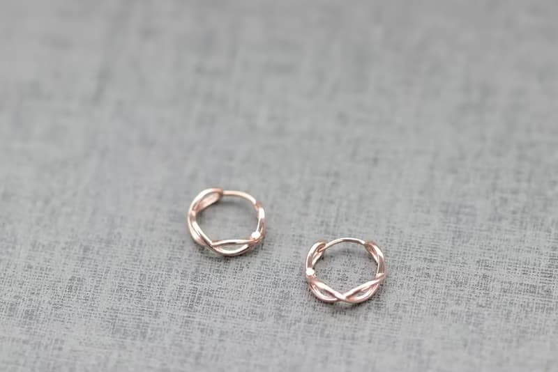 14K Infinity Cycle Earring ( Small) 無限圓圈耳扣耳環 (小)
