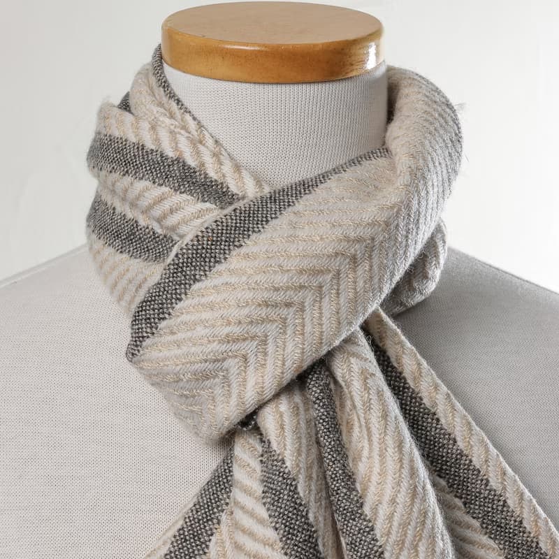 【窄版】喀什米爾羊毛圍巾 淺褐山形灰條紋 脖圍 手工機織