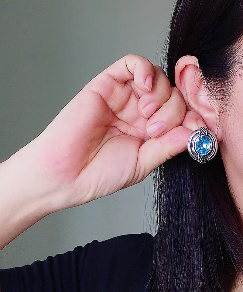 Vintage Jewelry 西洋古董飾品 沁藍鑽  復古造型  針式耳環