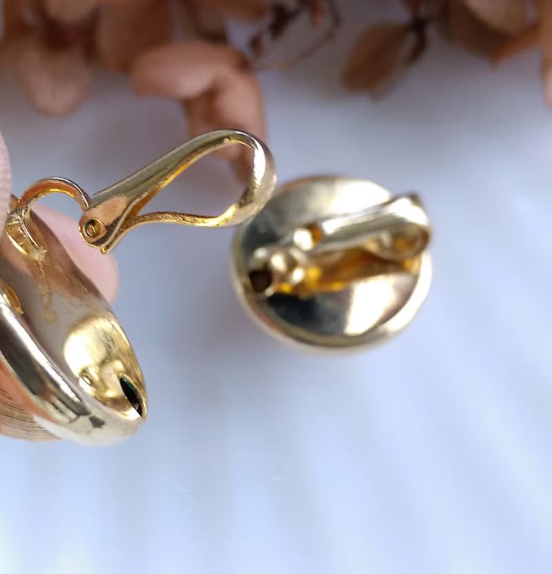 Vintage Jewelry 西洋古董飾品 金屬刷紋 細致半圓 立體 夾式耳環