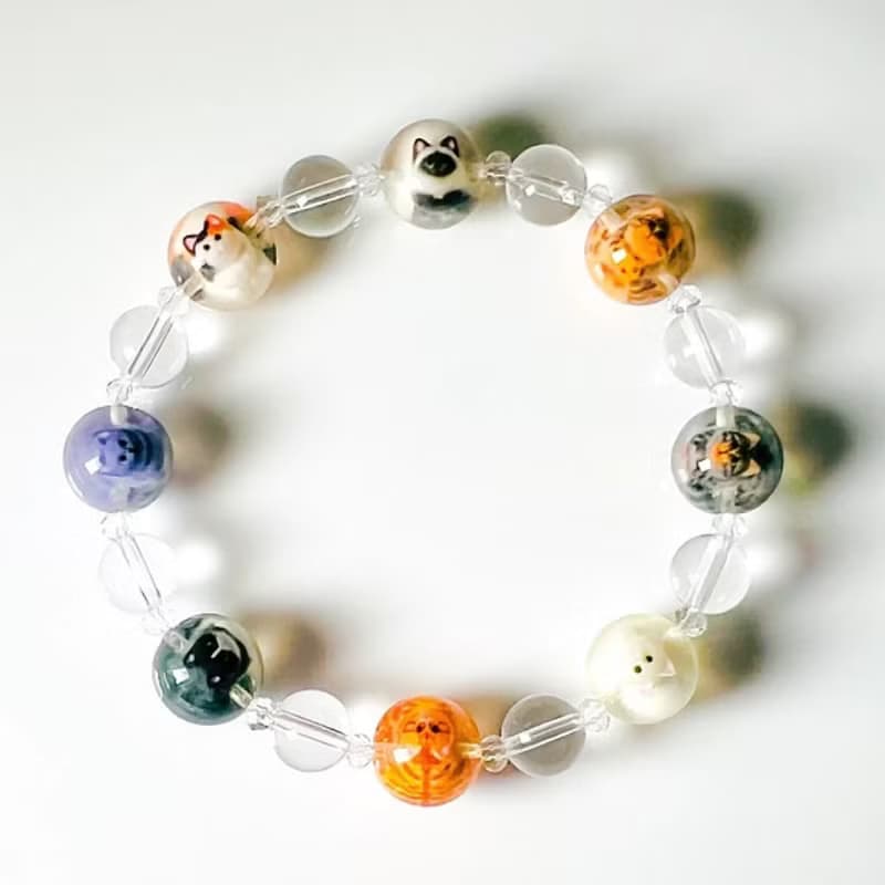 受注製作　猫の珠　香箱ちゃん　ネコブレスレット　クリスタル