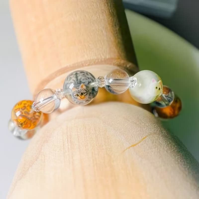 受注製作　猫の珠　香箱ちゃん　ネコブレスレット　クリスタル