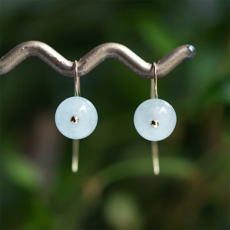 ラウンドカットアクアマリンのシンプル一粒ピアス　Liselotte