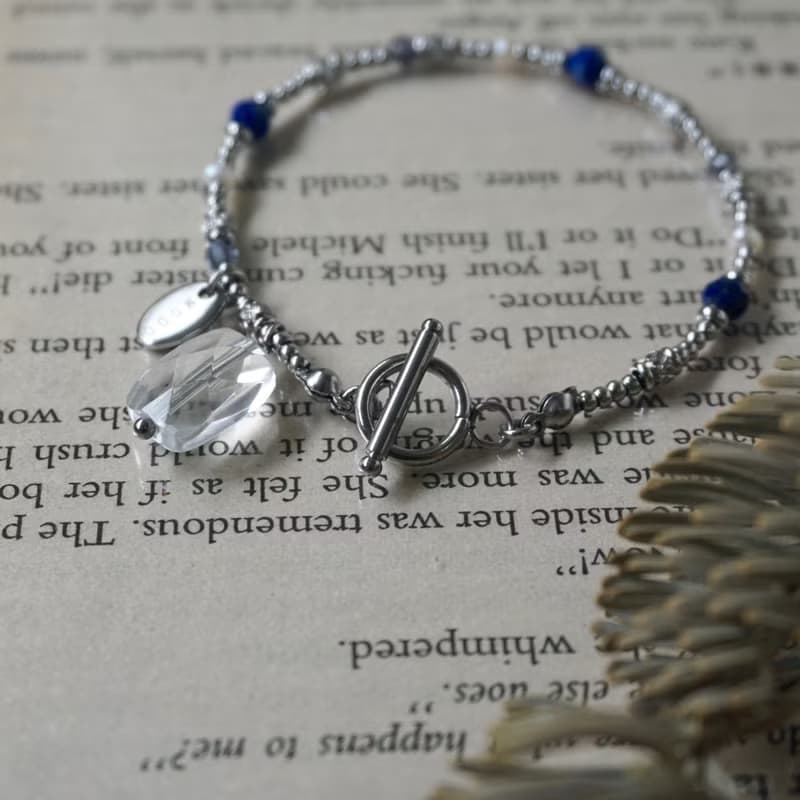 ll 水鏡藍夢 ll  白水晶 菫青石 青金石 淡水珍珠 手鍊 BR-00033