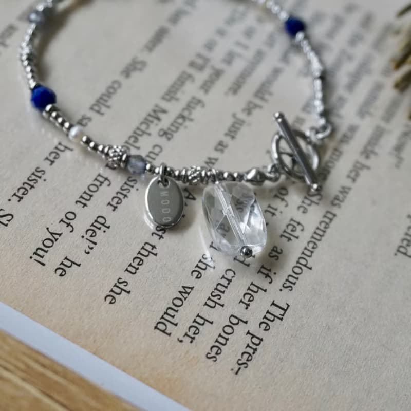 ll 水鏡藍夢 ll  白水晶 菫青石 青金石 淡水珍珠 手鍊 BR-00033