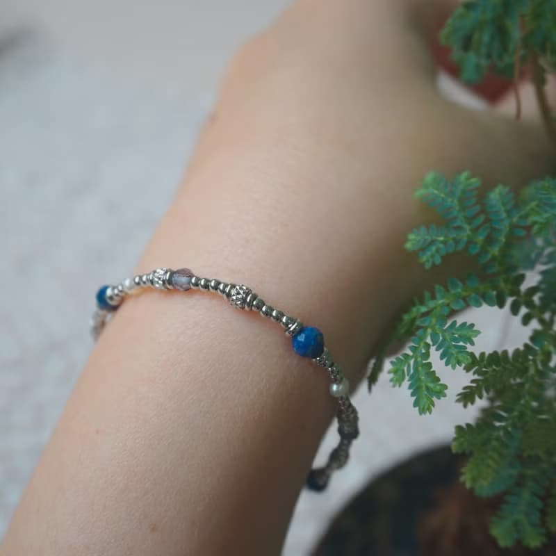 ll 水鏡藍夢 ll  白水晶 菫青石 青金石 淡水珍珠 手鍊 BR-00033