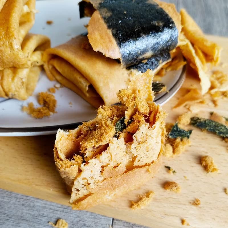 鳳凰捲  包餡蛋捲  海苔肉鬆 經典芝麻  花生巧克力  草莓莓果