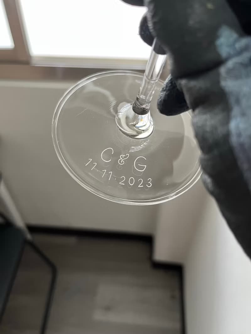 側臉雙人 精緻似顏繪  玻璃雕刻酒杯 人像酒杯 結婚禮盒 紅酒杯