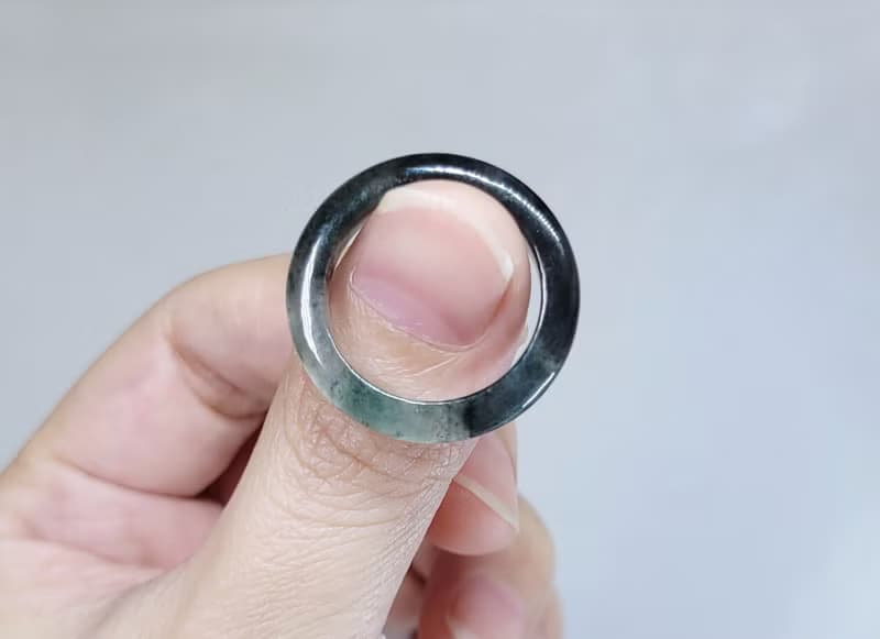 【親翠】天然翡翠 冰炸烏雞綠潮黑手指鐲16號戒圈B款 畢業禮物