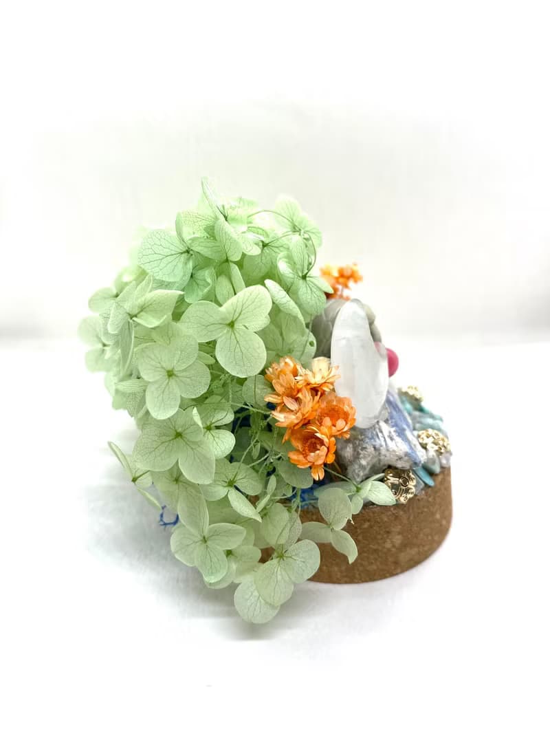 海龜與白水晶月亮/巴西藍晶原石/紅纹石-水晶公仔乾燥花擺設