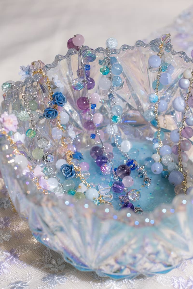 繁花泡泡浴系列水晶手鍊: 翠綠摩根石