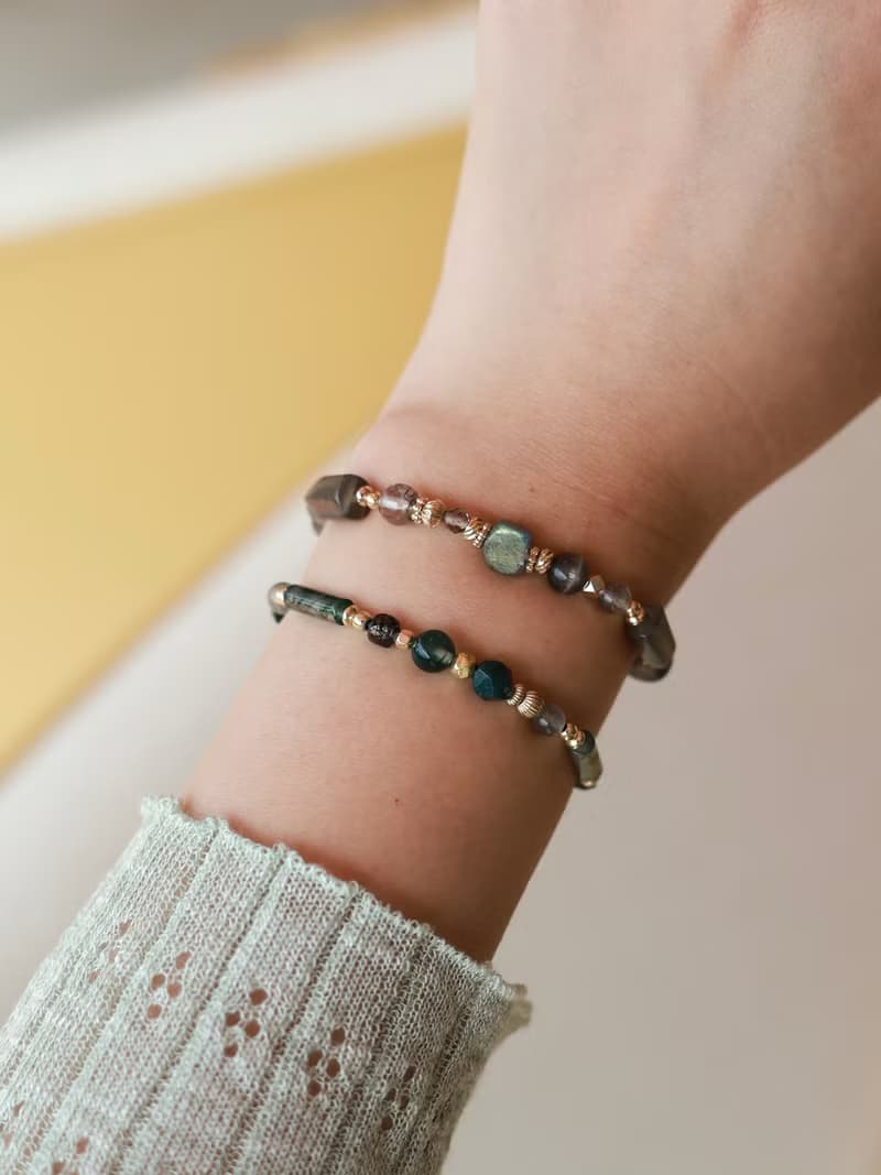 一派青鬆。水草瑪瑙 黑髮晶 拉長石 14KGF 水晶礦石手鍊